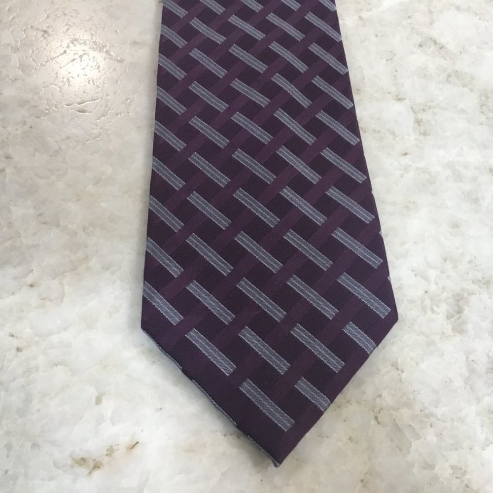 MATERIAL LONDON SILK TIE